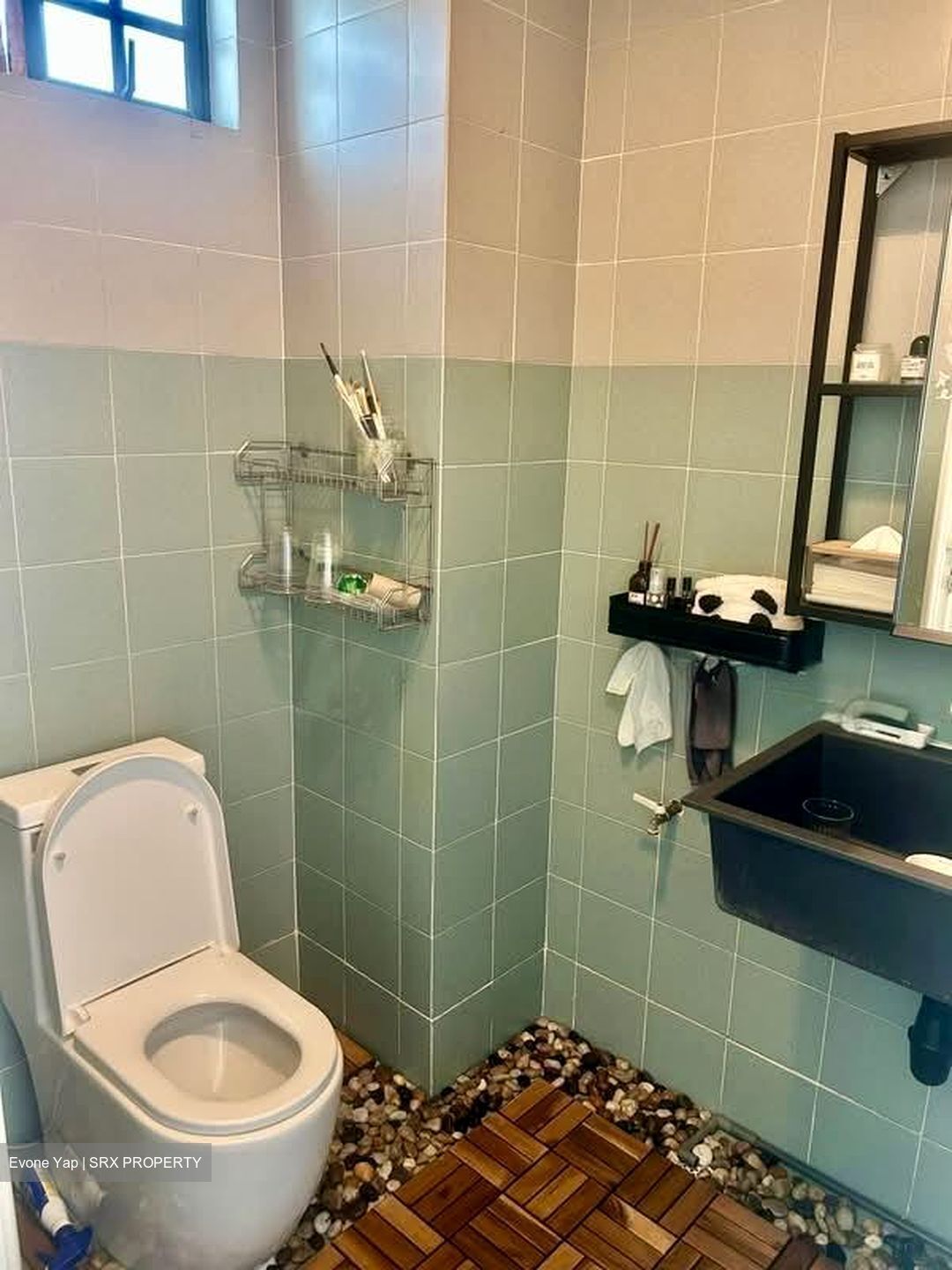 Joo Chiat Road (D15), Shop House #557602071